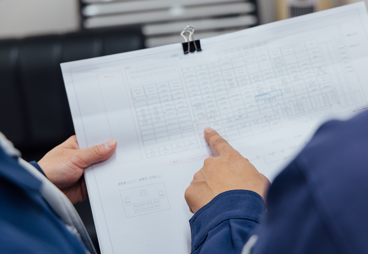 《信号保全グループ》<br />
検査＆メンテナンスで、故障を未然に防ぐ